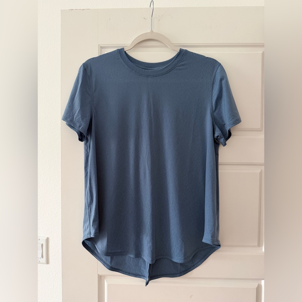 Lightweight Split-Back Training T-Shirt Washed De… - image 1